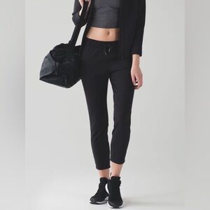 Lululemon On The Fly Pant (First Release)- Size 6
